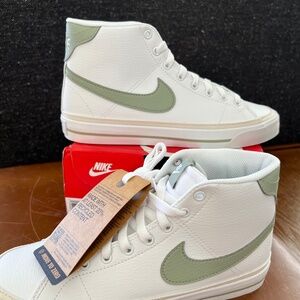 Nike court legacy mid